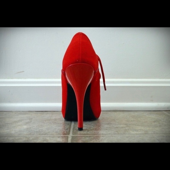 Open toe heels - Picture 7 of 10